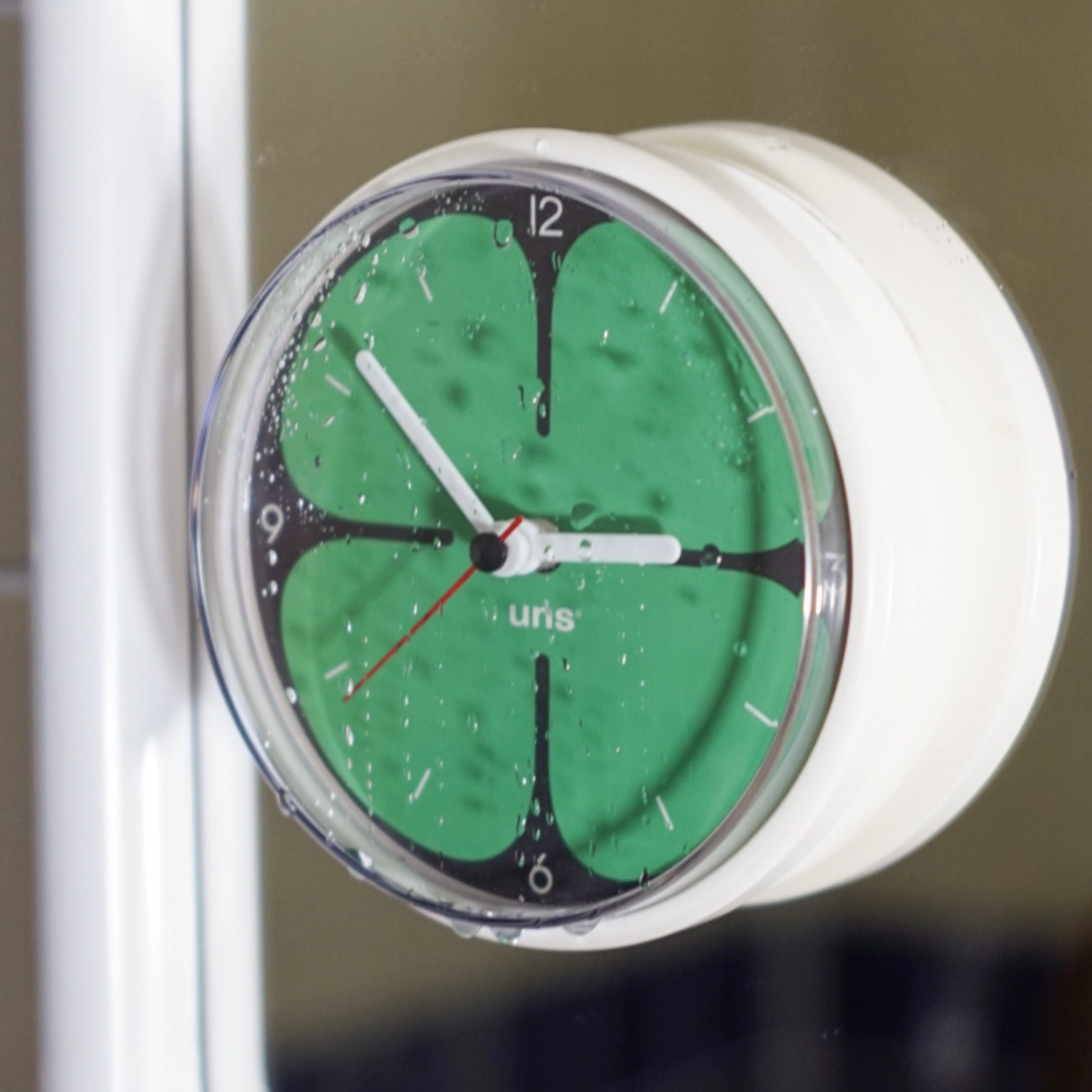 Clover Suction Waterproof Clock