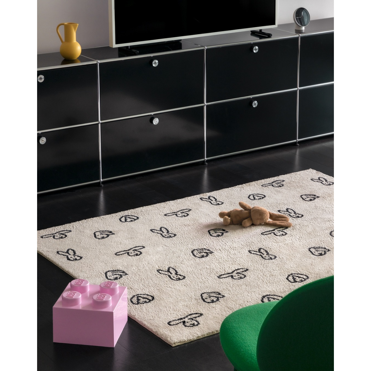 BIG BUNNY BUNNY RUG (200x140cm)