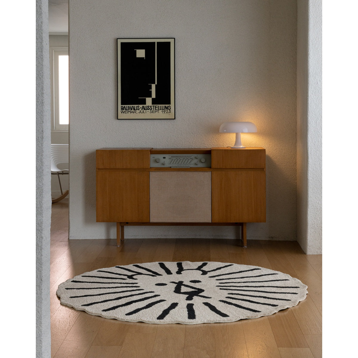 BIG LION RUG - BLACK LINE ON IVORY (ø150cm)