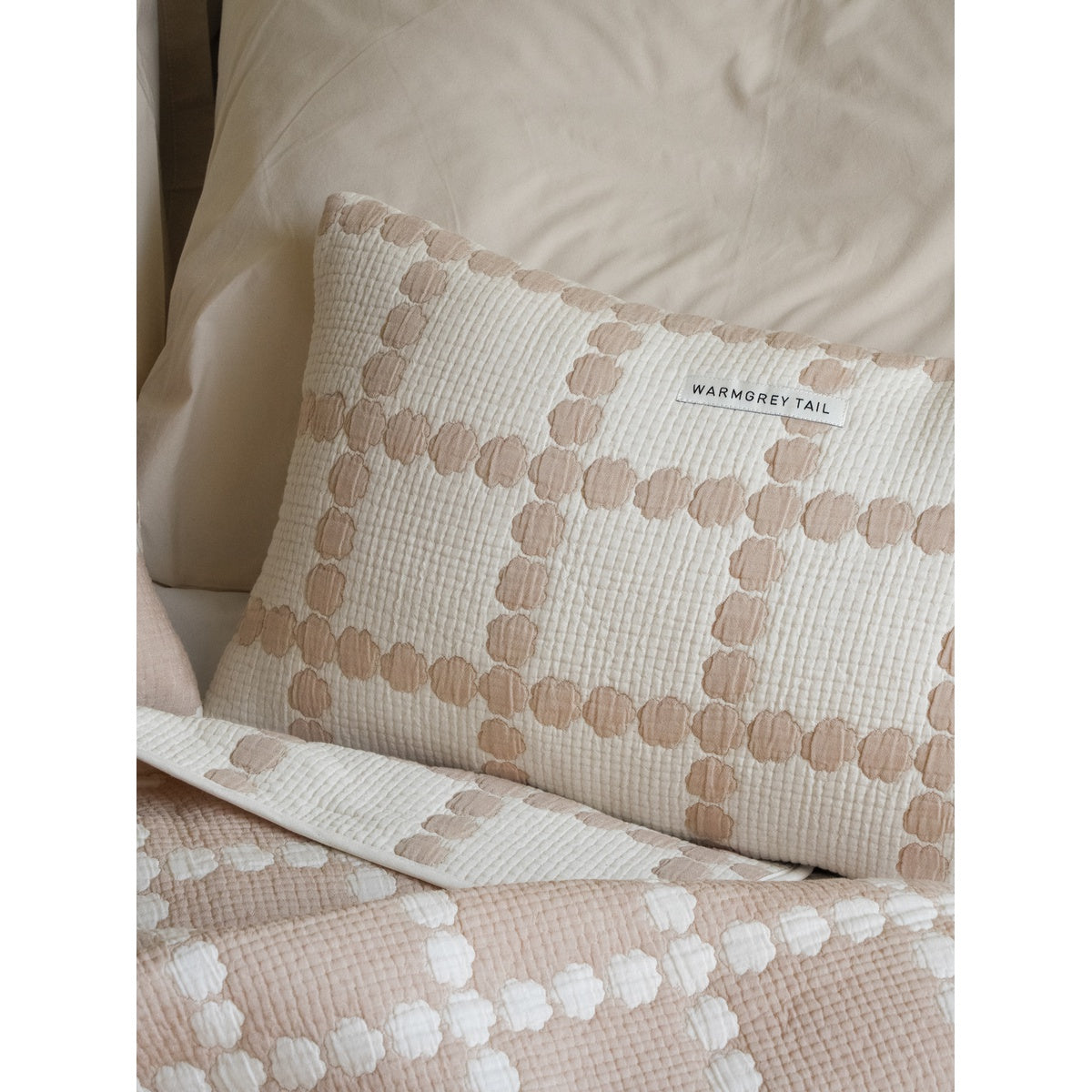 BLOSSOM CHECK COTTON MODAL BLANKET - BEIGE