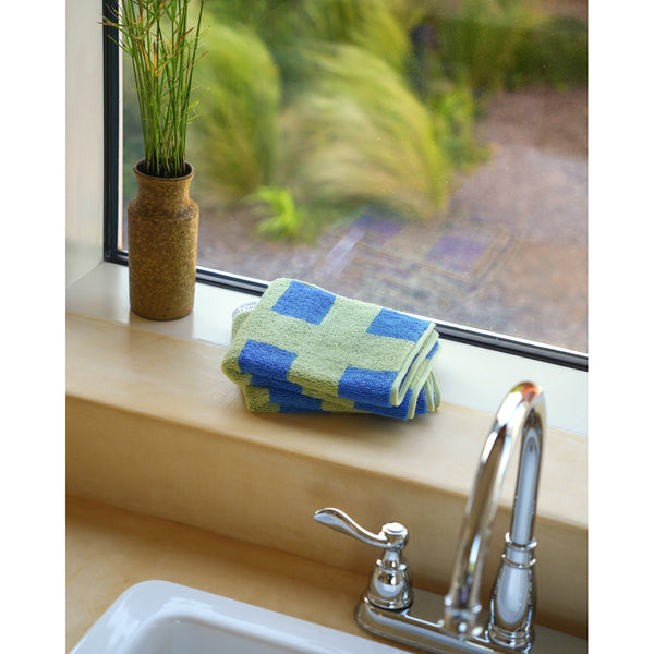 BUILDING HAND TOWEL - BLUESKY