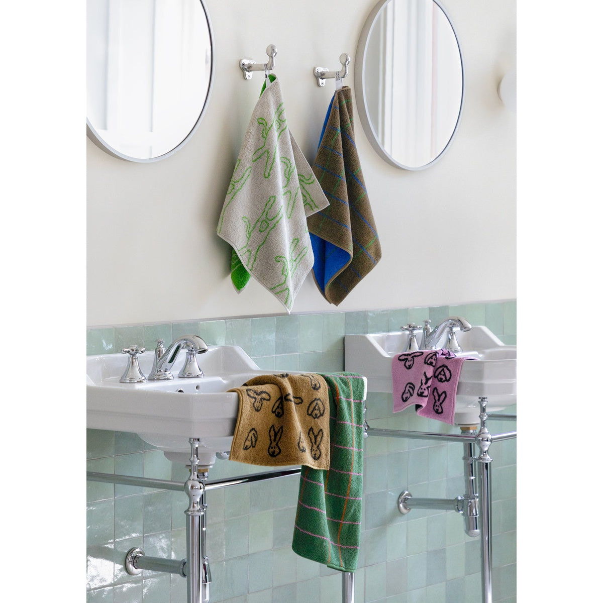 BUNNY BUNNY HAND TOWEL - BROWN