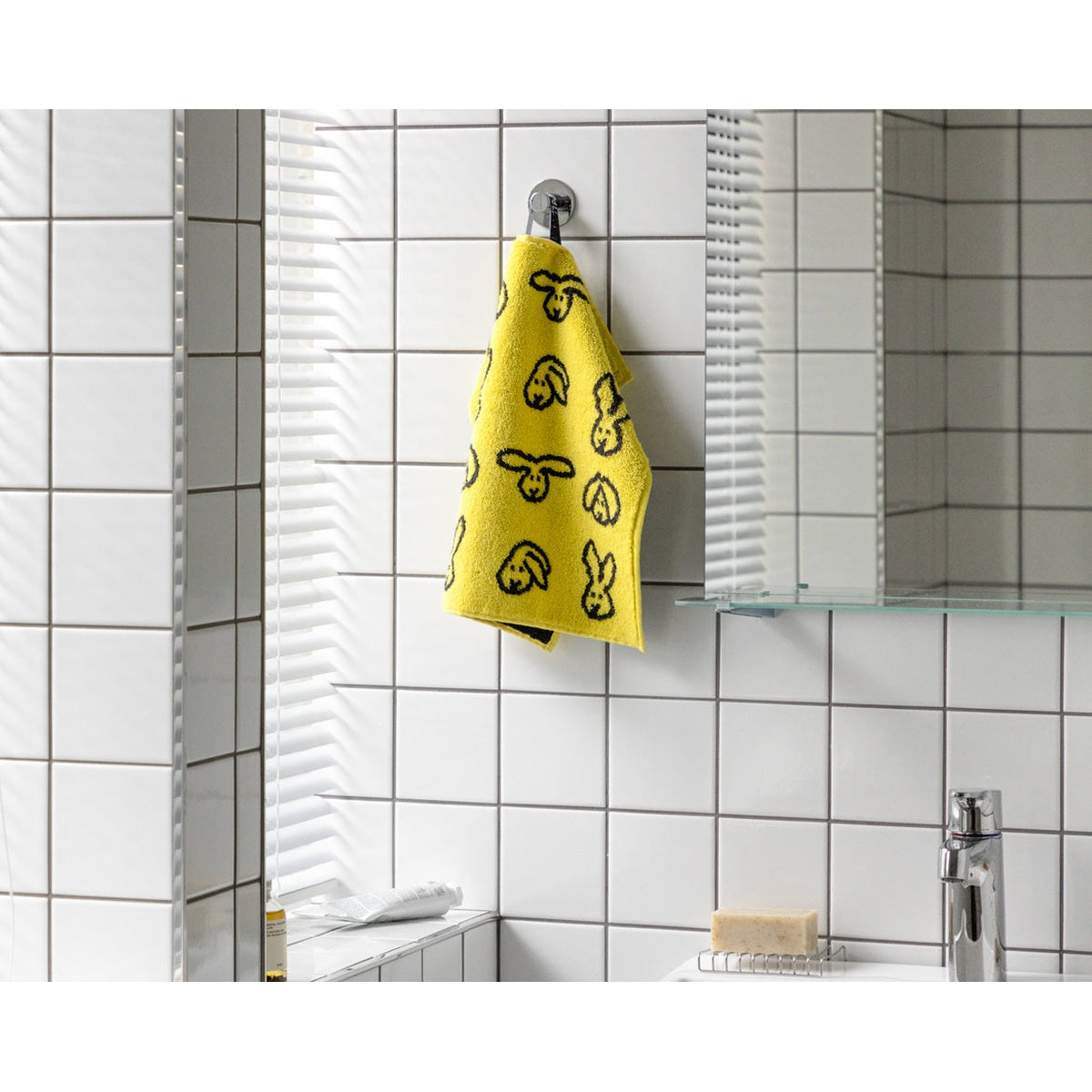 BUNNY BUNNY HAND TOWEL - YELLOW