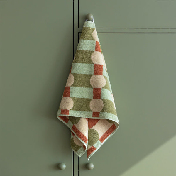 DOT CHECK FACE TOWEL - CREAM ON MINT