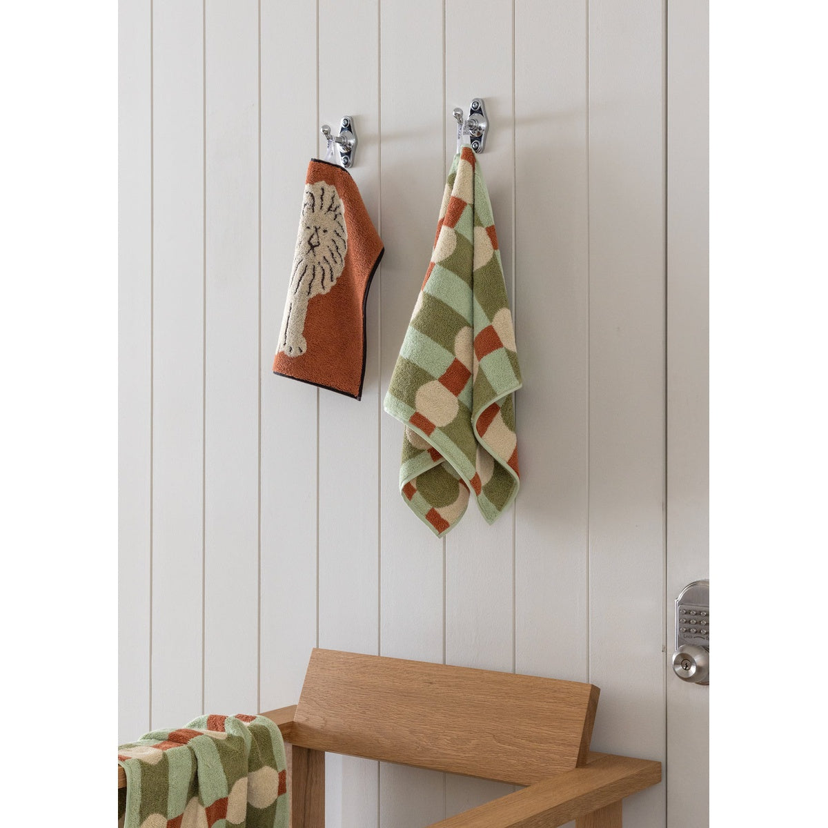 DOT CHECK FACE TOWEL - CREAM ON MINT