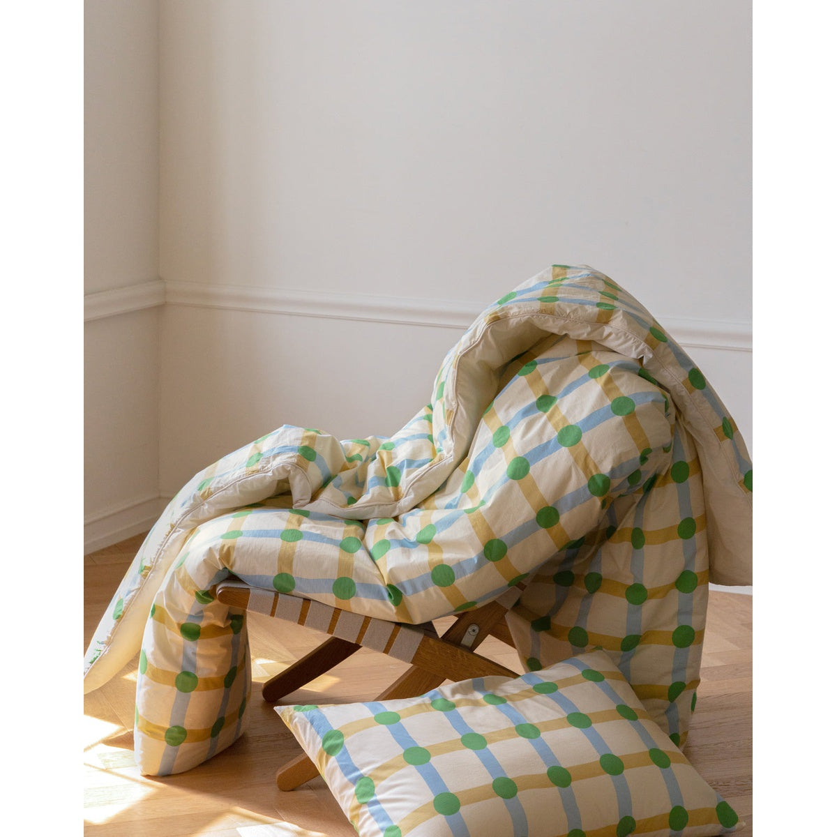 DOT CHECK GREEN ON BEIGE PILLOW CASE