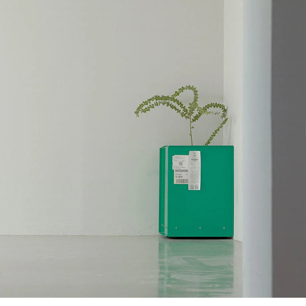 ECKE TROLLEY (LOW) (With 1 Small & 1 Medium Drawer)