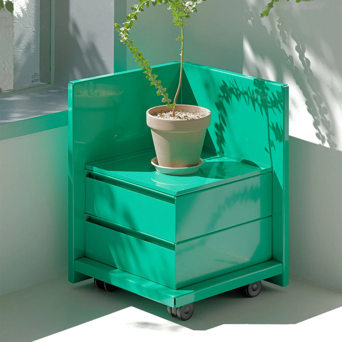 ECKE TROLLEY (LOW) (With 1 Small & 1 Medium Drawer)