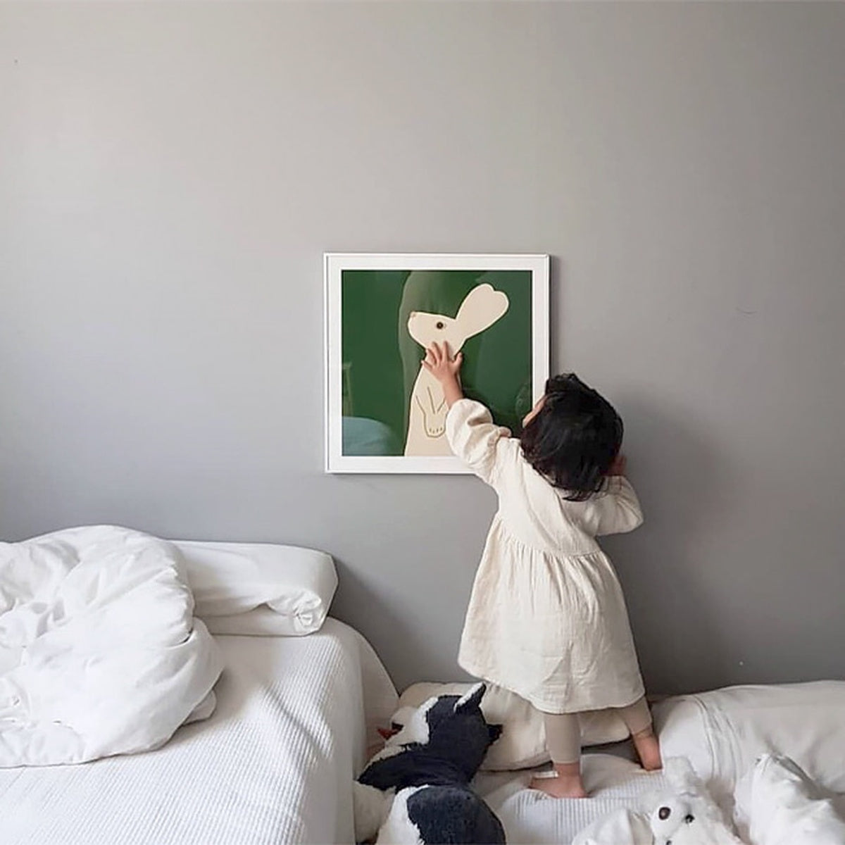 HEART RABBIT - BEIGE POSTER
