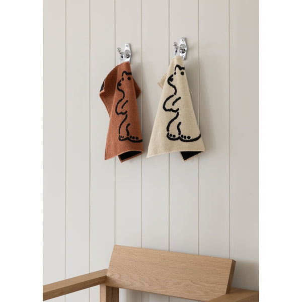 HUGGY BEAR HAND TOWEL - BRICK