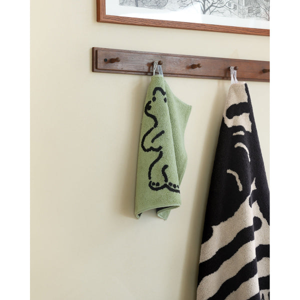 HUGGY BEAR HAND TOWEL - OLIVE