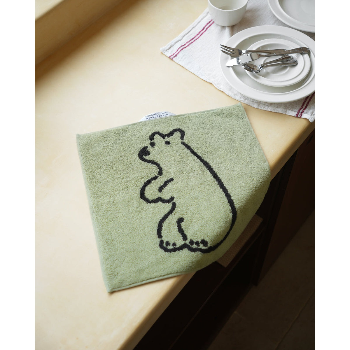HUGGY BEAR HAND TOWEL - OLIVE