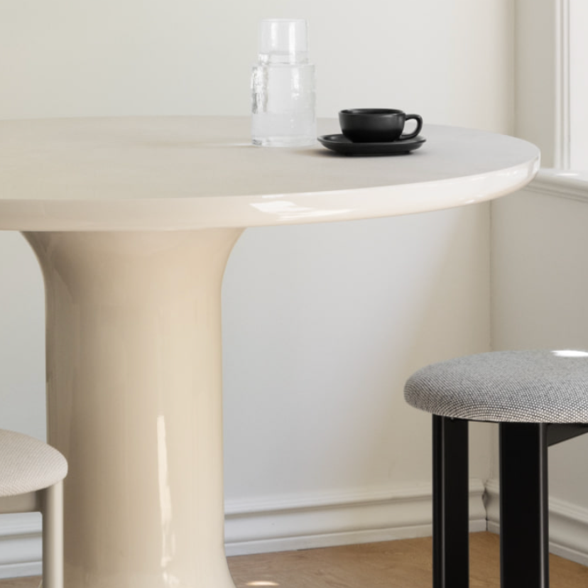 HUSH CERAMIC ROUND TABLE