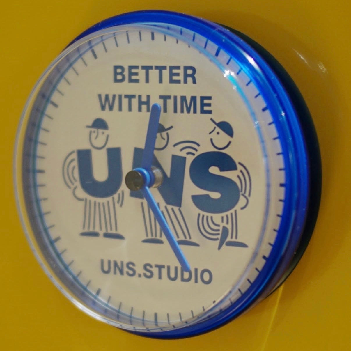 Teamwork Suction Waterproof Clock