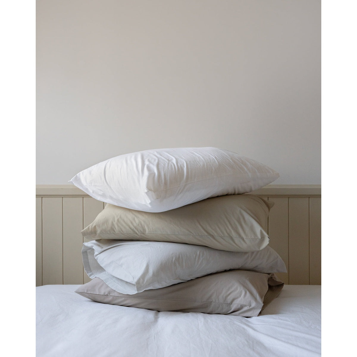 LIGHT GREY PILLOW CASE
