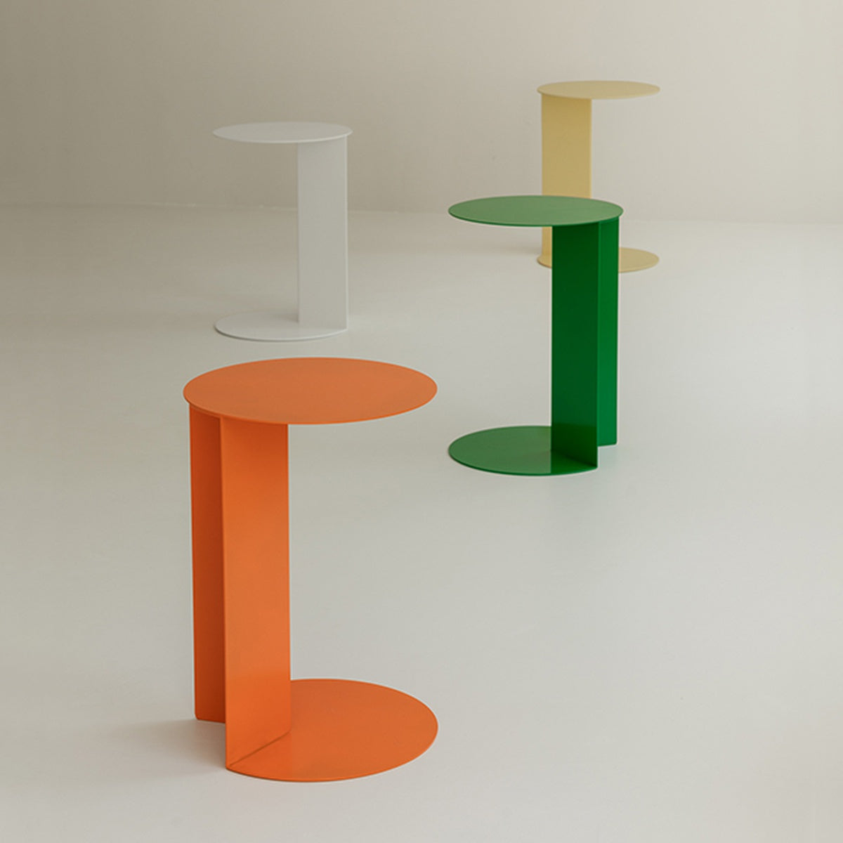 PIK SIDE TABLE