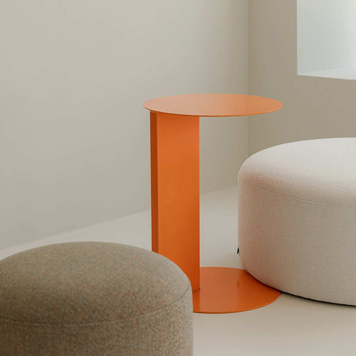 PIK SIDE TABLE