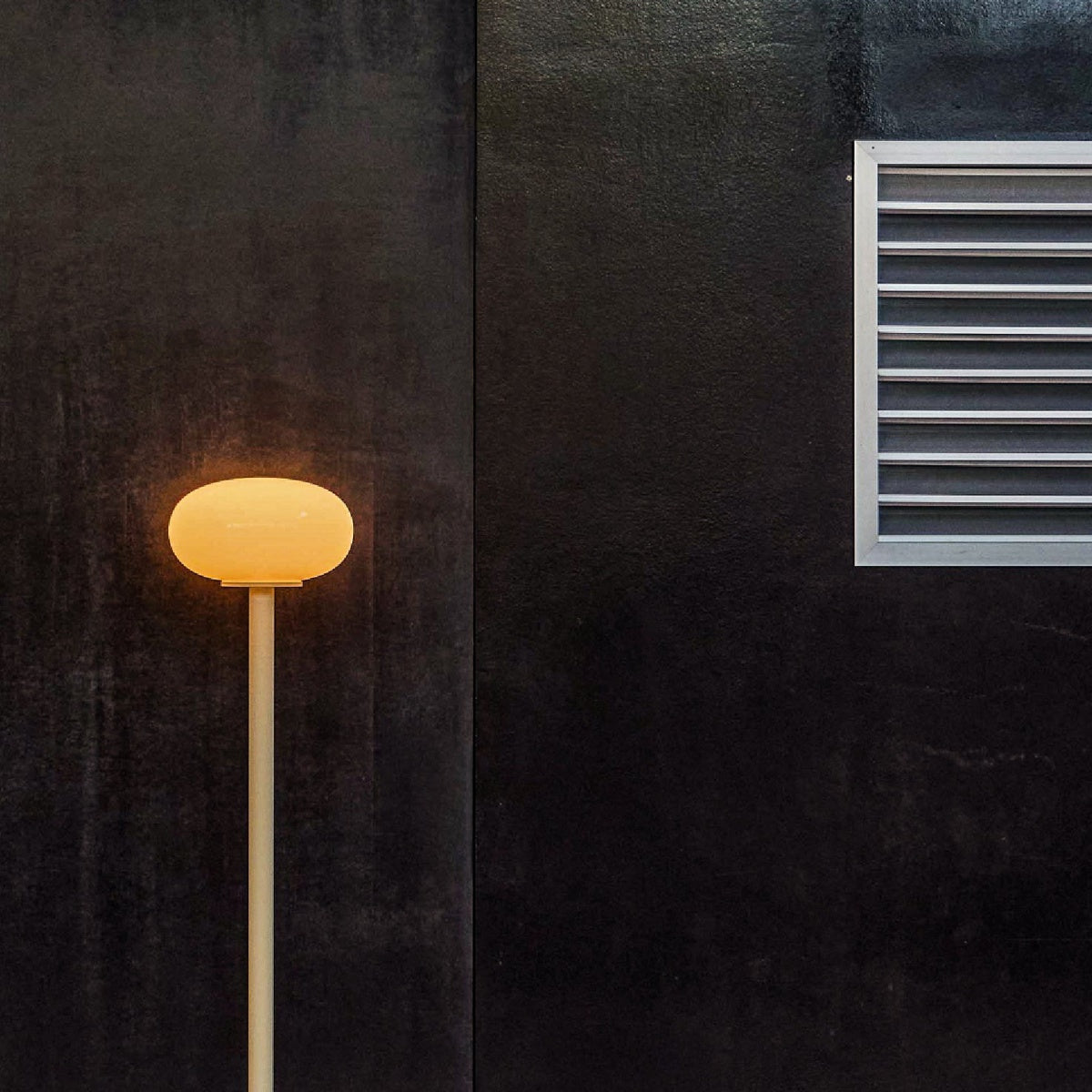 SNOWBALL22 V2 SOLID Floor Lamp - All Butter