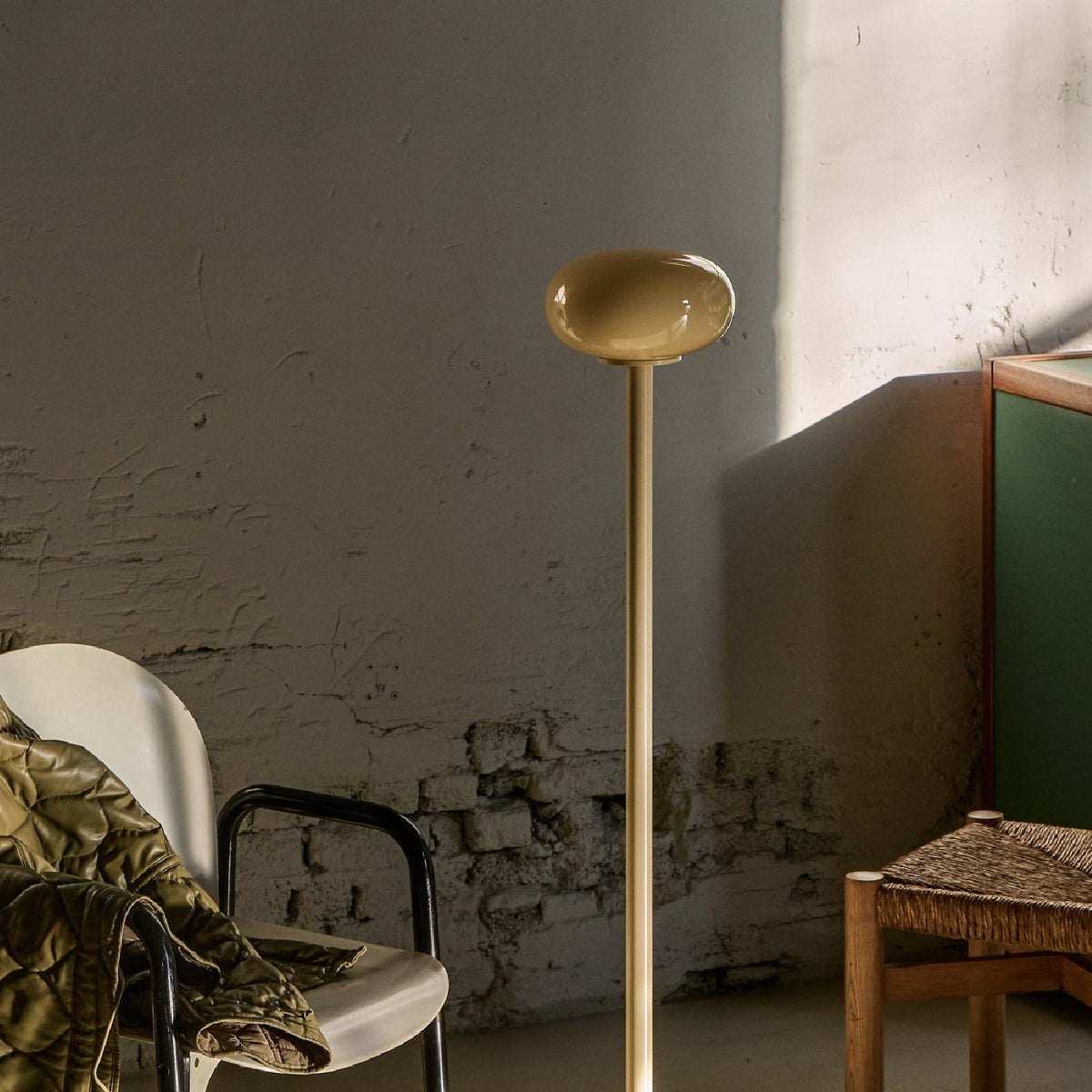 SNOWBALL22 V2 SOLID Floor Lamp - All Butter