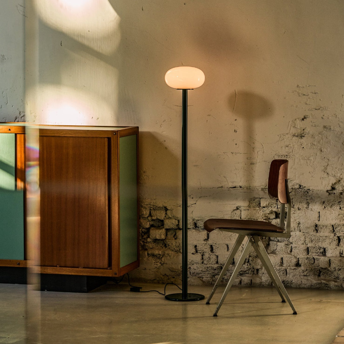 SNOWBALL22 V2 SOLID Floor Lamp - Peach & Deep Green