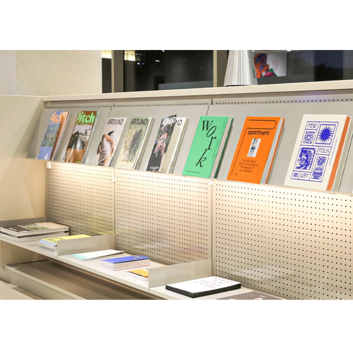 SYSTEM000 DISPLAY SHELF
