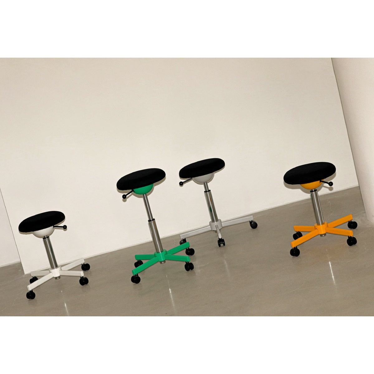 RRW STOOL